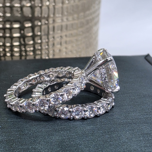 💎 4CT 🔥 FIRE Moissanite Engagement Ring + Eternity Band Set (Size 5) - Picture 6 of 14